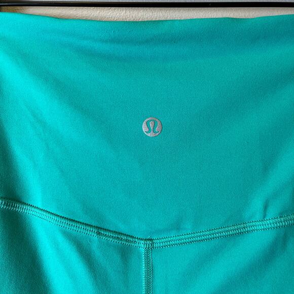 Lululemon Align High-Rise Mini-Flared Pant 32"
Maldives Green Size‎ 14 - Picture 6 of 8